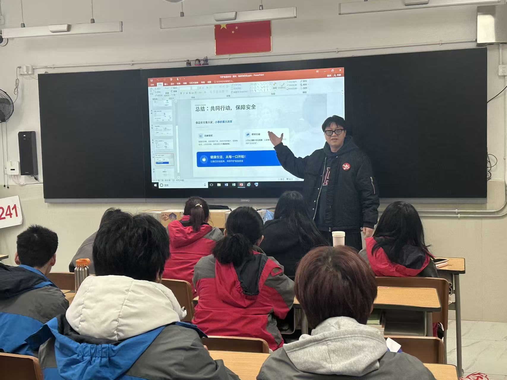 db1c203d5aa4e7b5d1505c5b8a20f8a3