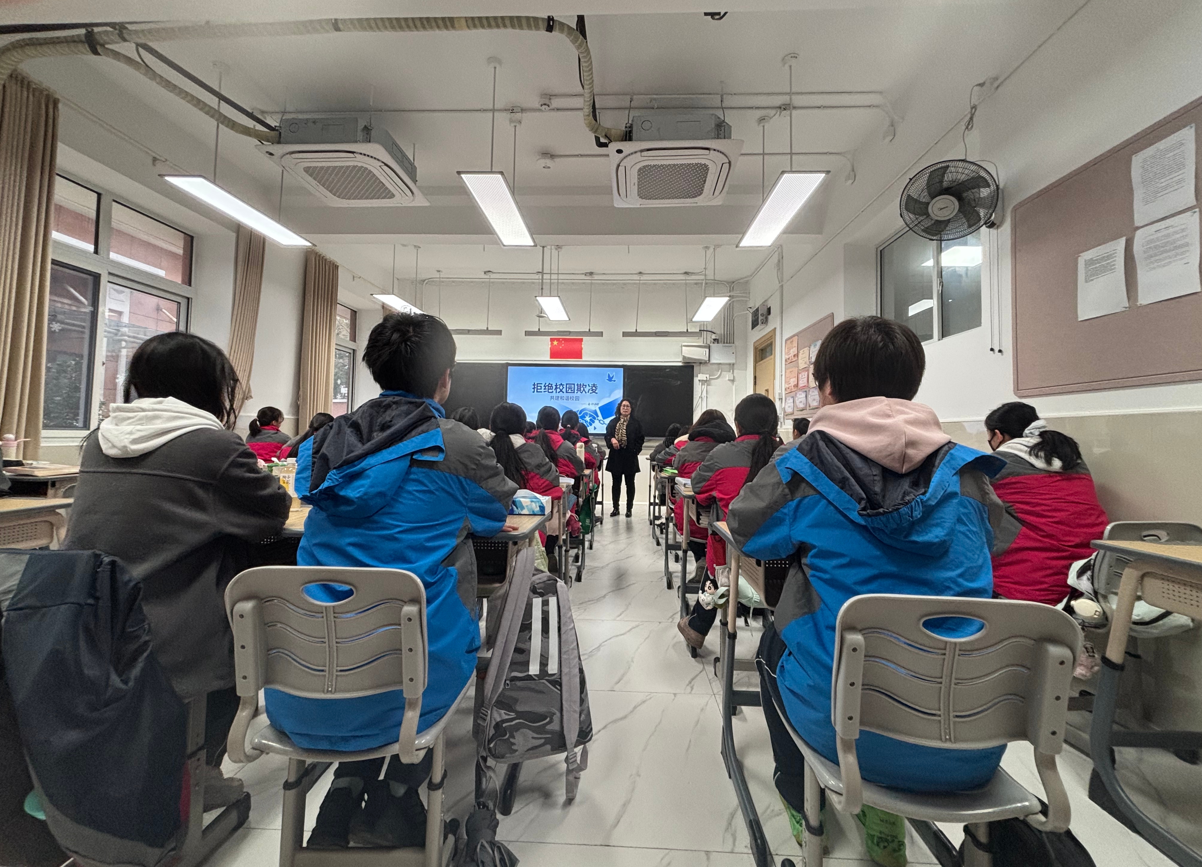 9e422efc5e13e4f1e786e265c37bb4c4