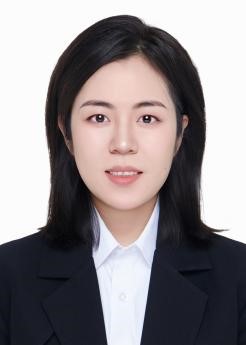 严瑜菲.jpg